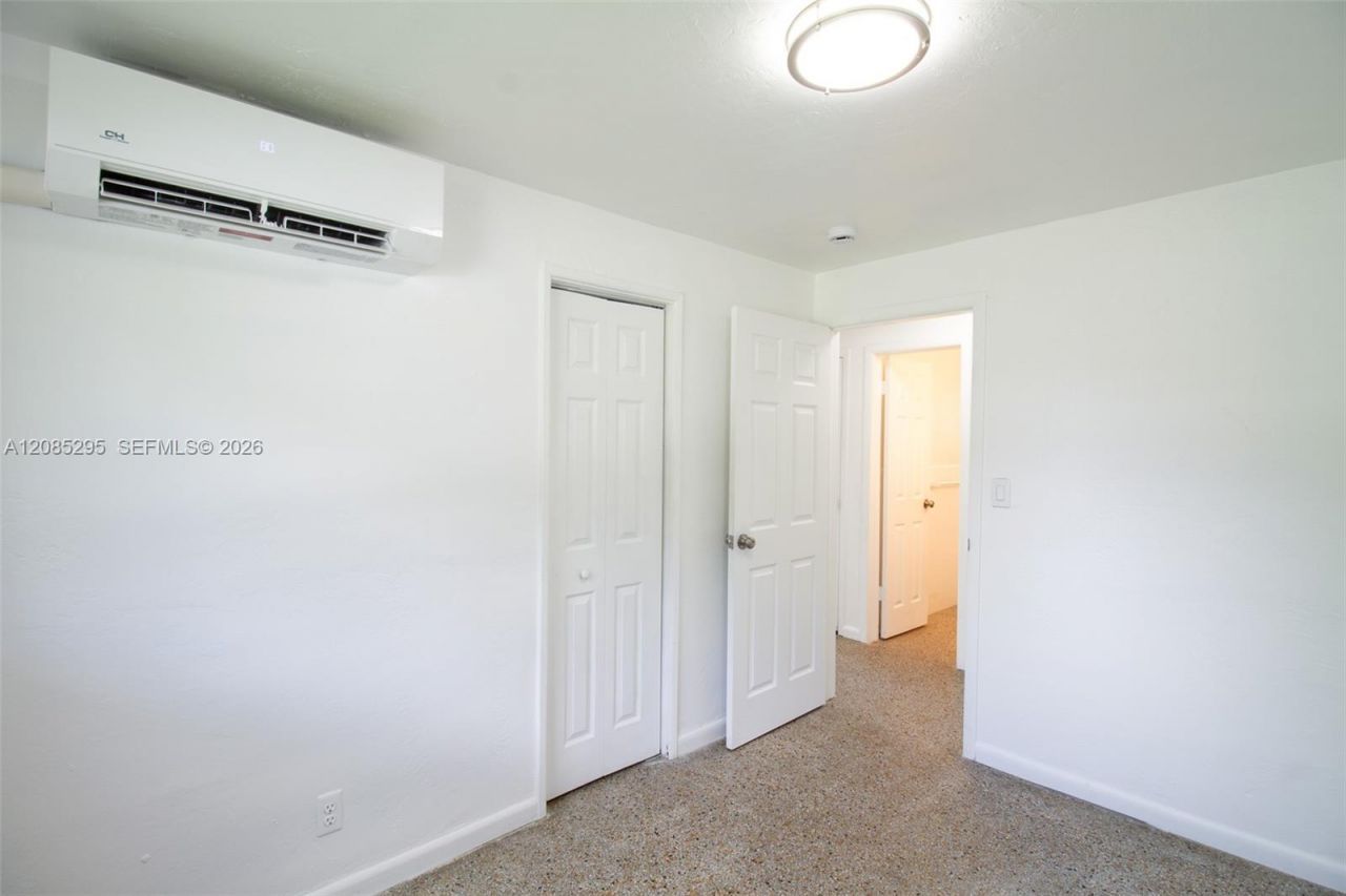 6634 Atlanta St , Hollywood, FL 33024 Photo