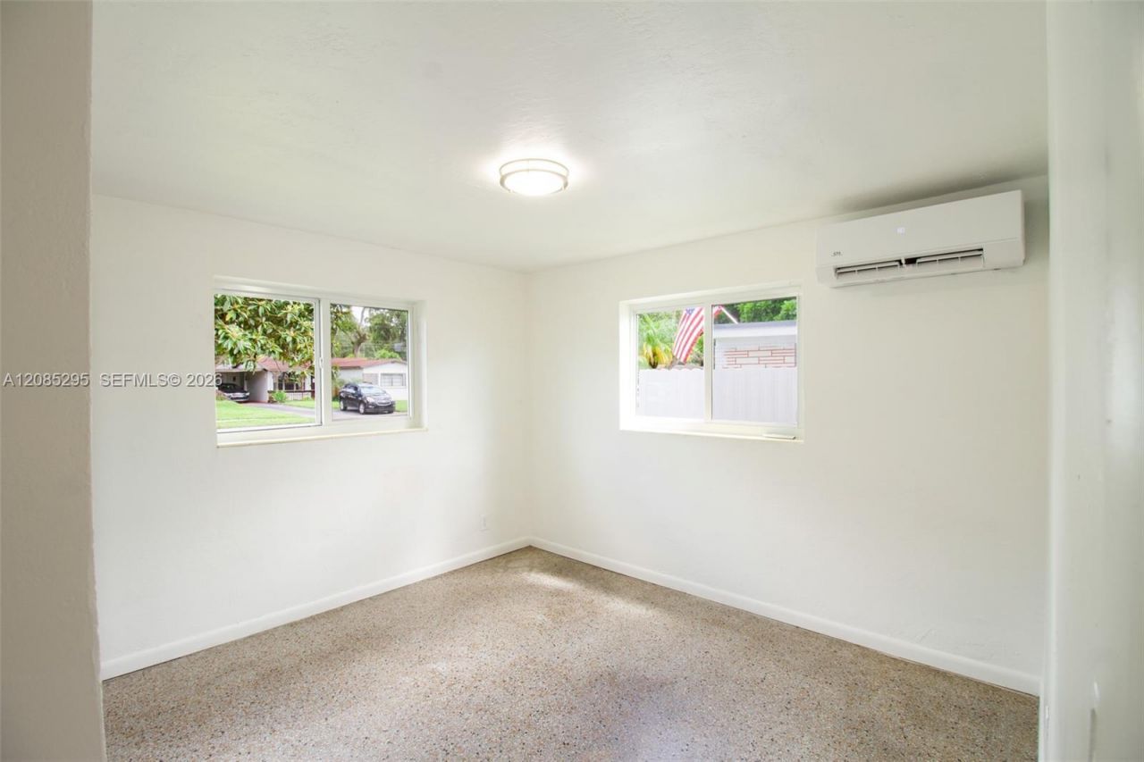 6634 Atlanta St , Hollywood, FL 33024 Photo