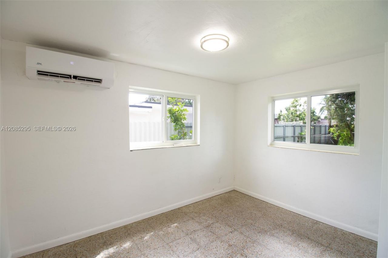 6634 Atlanta St , Hollywood, FL 33024 Photo