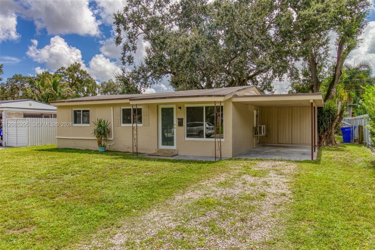 6634 Atlanta St , Hollywood, FL 33024 Photo