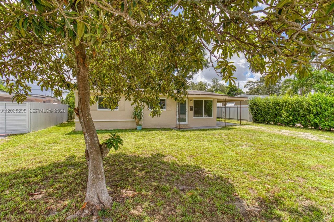 6634 Atlanta St , Hollywood, FL 33024 Photo