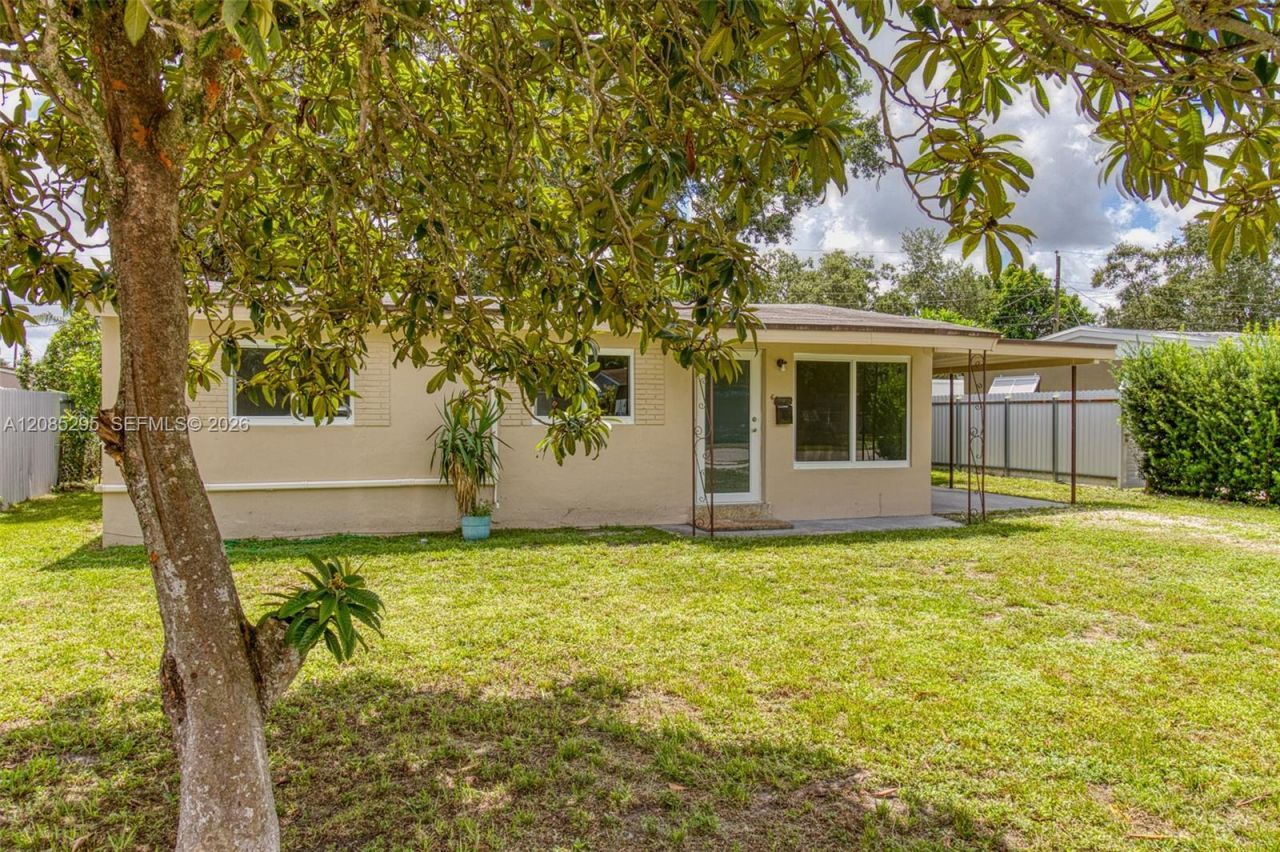 6634 Atlanta St , Hollywood, FL 33024 Photo