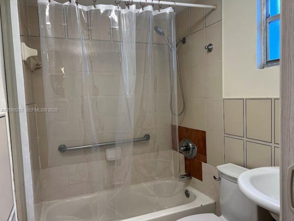 280 NW 104th Ter, Unit 280, Miami, FL 33150 Photo
