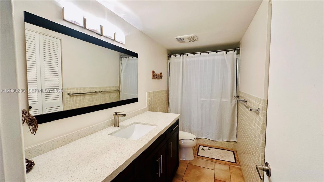 1401 S Ocean Dr , Unit 303, Hollywood, FL 33019 Photo
