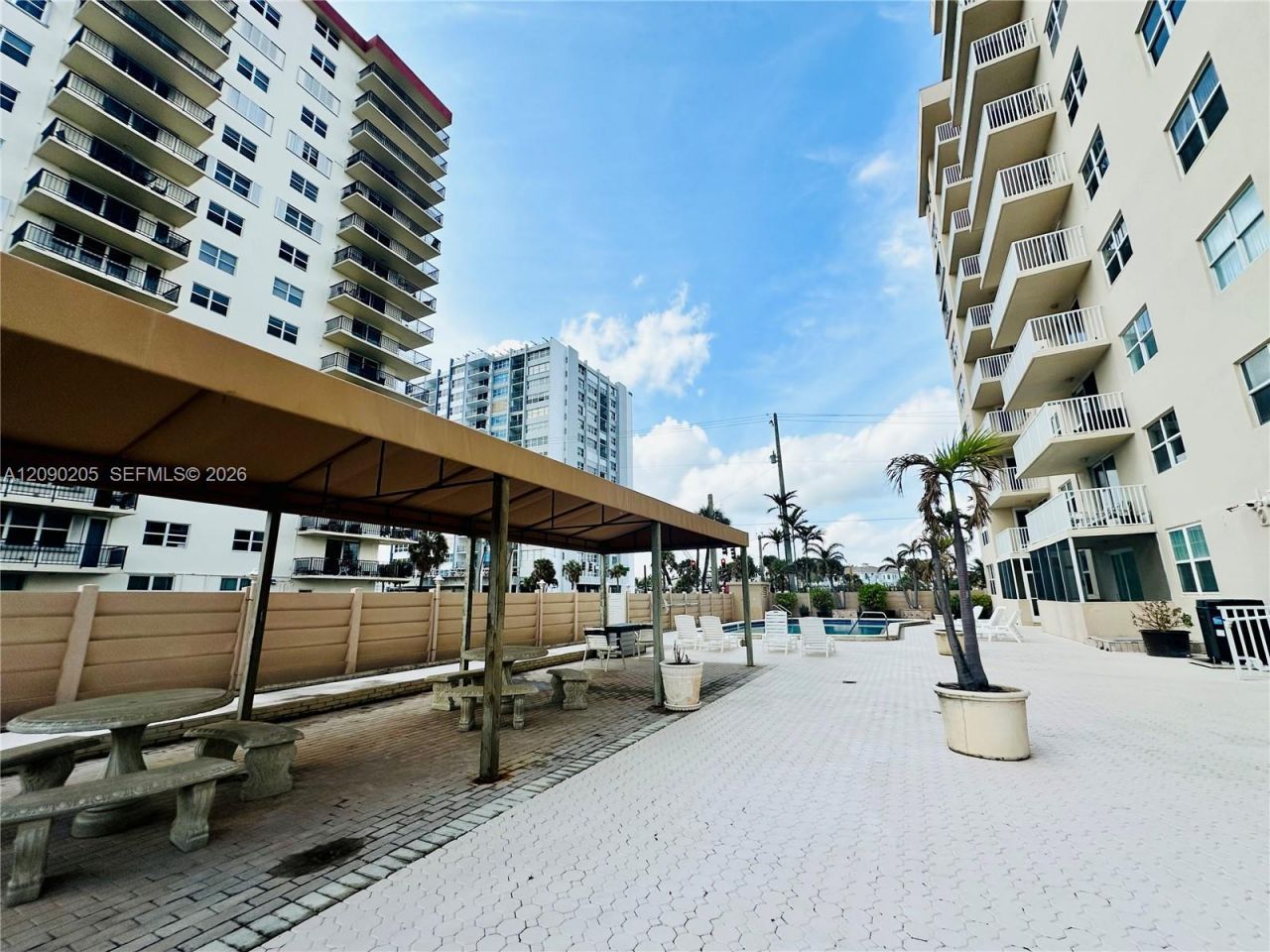 1401 S Ocean Dr , Unit 303, Hollywood, FL 33019 Photo