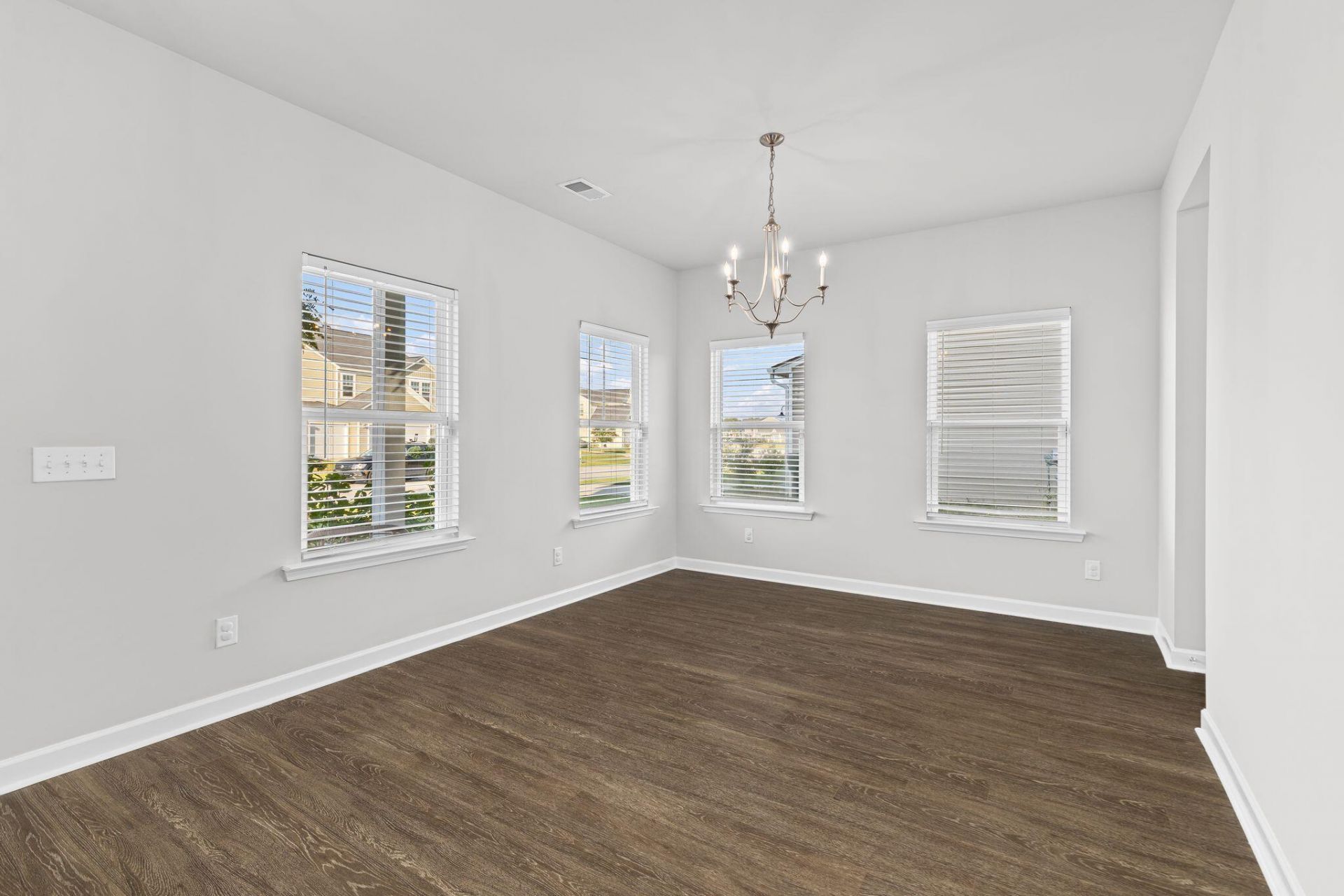 409 Carrara Drive Photo 13