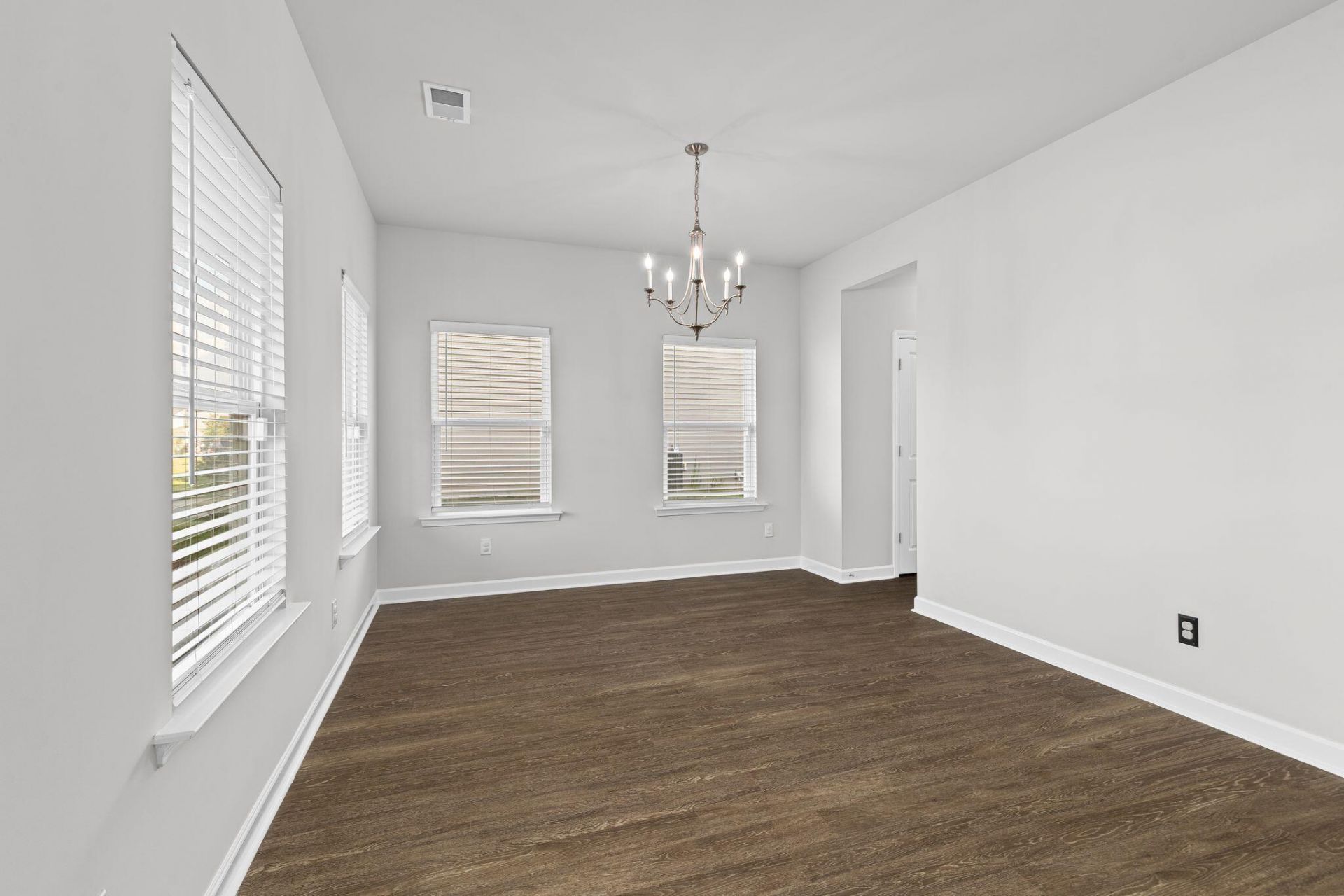 409 Carrara Drive Photo 14