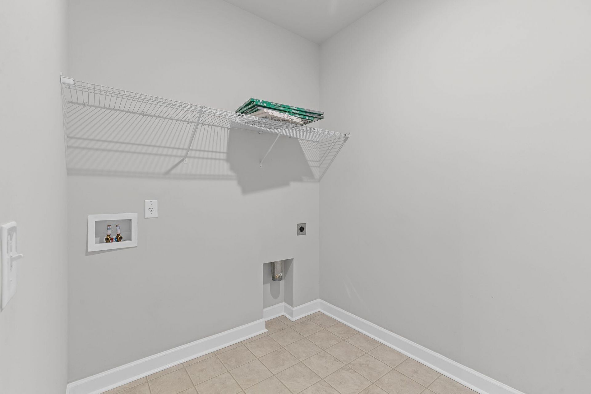 409 Carrara Drive Photo 19