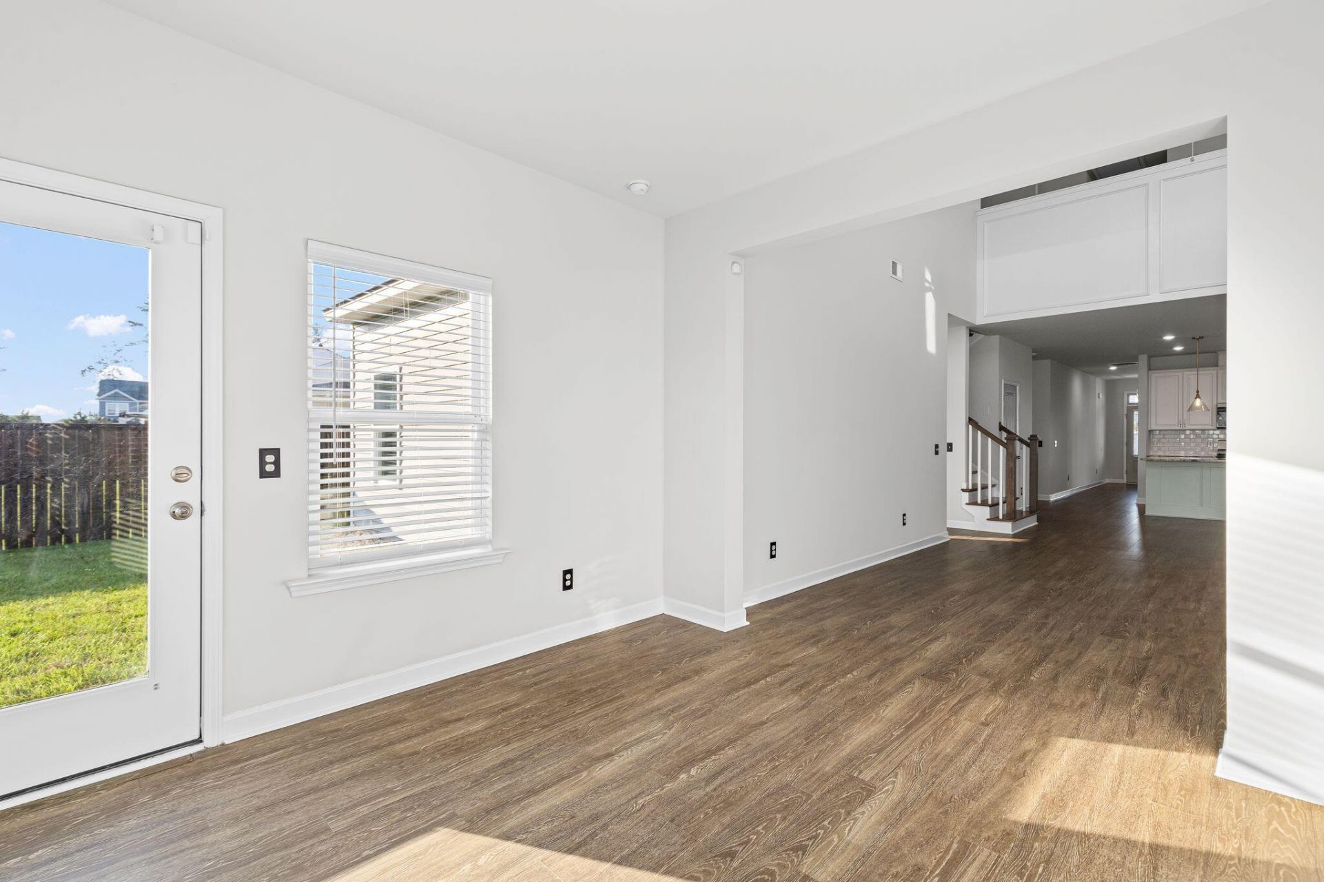 409 Carrara Drive Photo 31