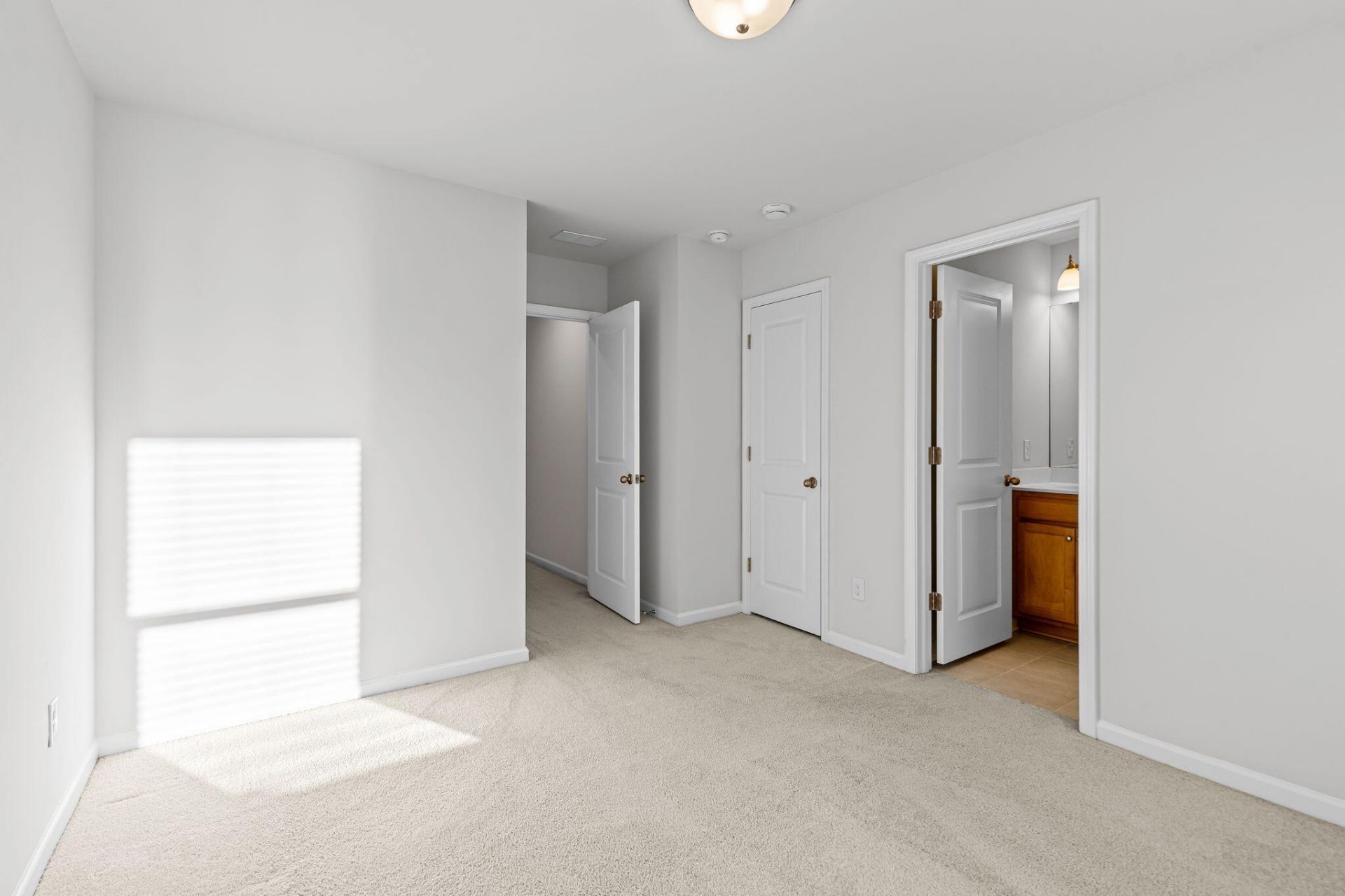 409 Carrara Drive Photo 45