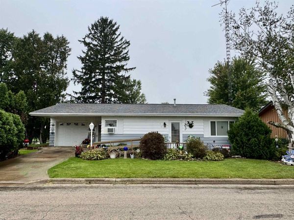 960 Roosevelt Street, Fennimore, WI 53809