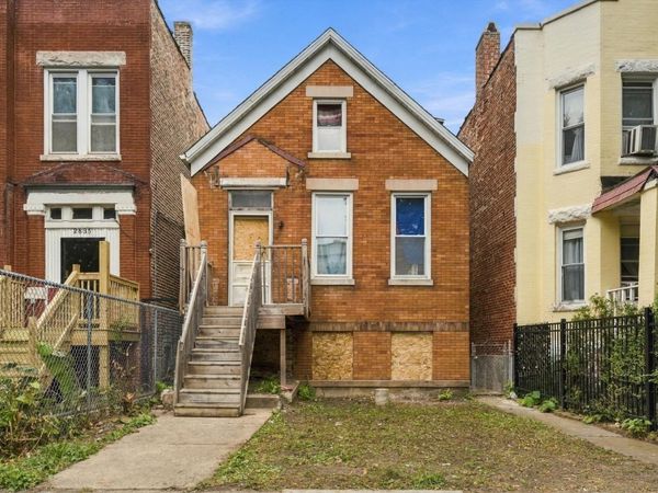 2837 S Millard Avenue , Chicago, IL 60623