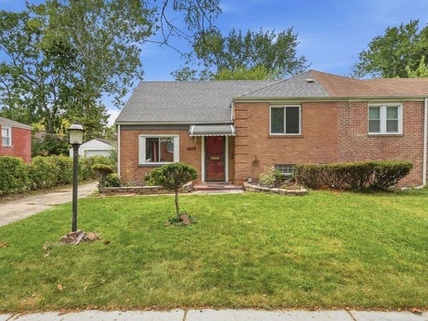 9668 S Luella Avenue , Chicago, IL 60617