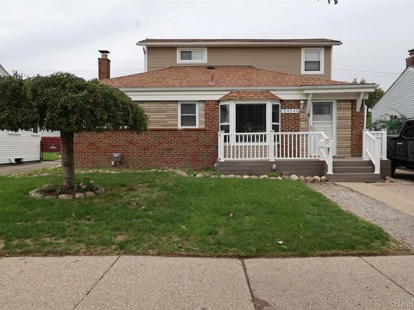 26140 Hayes Road , Roseville, Mi 48066