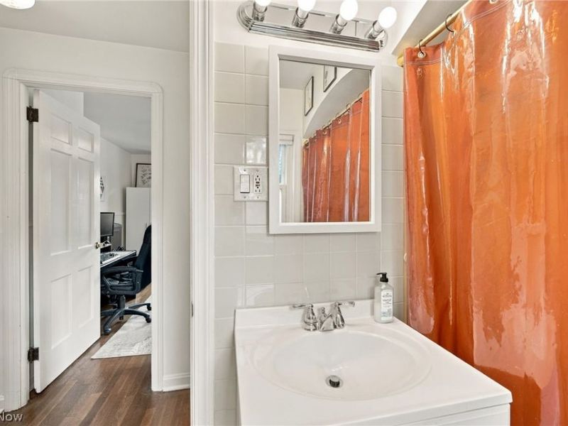 14305 Delaware Avenue, Lakewood, OH 44107 Photo 20