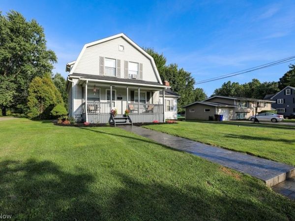 526 N Freedom Street , Ravenna, OH 44266