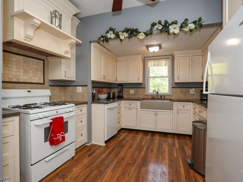 526 N Freedom Street, Ravenna, OH 44266 Photo 23