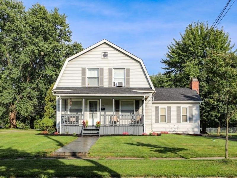 526 N Freedom Street, Ravenna, OH 44266 Photo 4