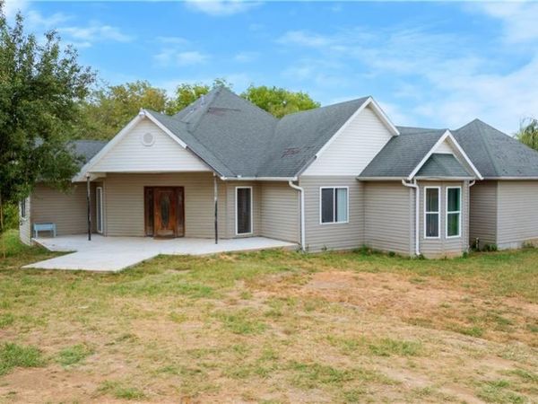14883 J Highway, Hughesville, MO 65334