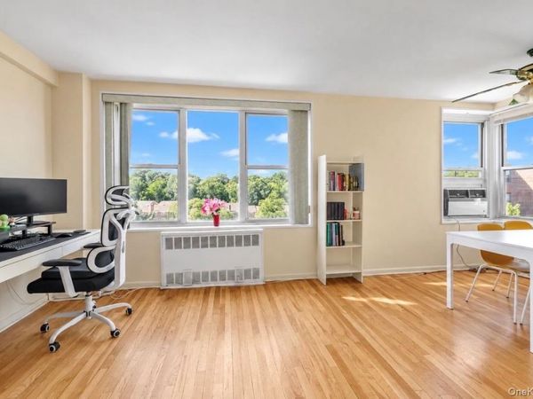 18-50 211th Street , Unit 6B, Bayside, NY 11360