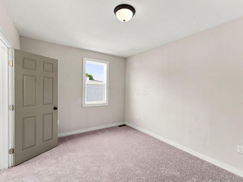 905 Bellows Avenue , Columbus, OH 43223 Photo 33