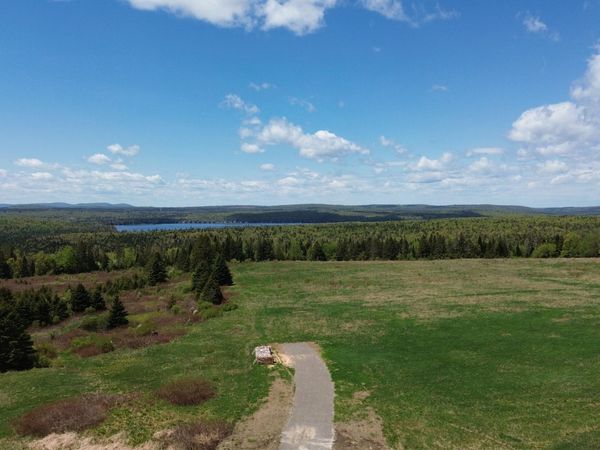 942 W Road, New Sweden, ME 04762