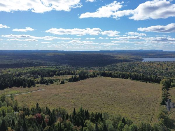 942 W Road, New Sweden, ME 04762