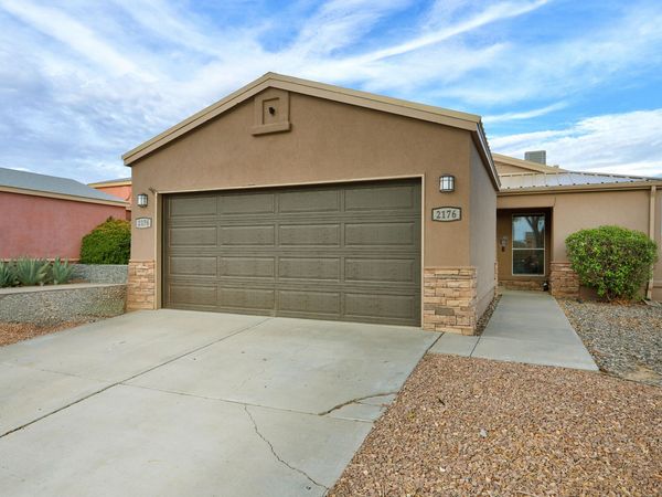 2176 High Desert Circle NE, Rio Rancho, NM 87144