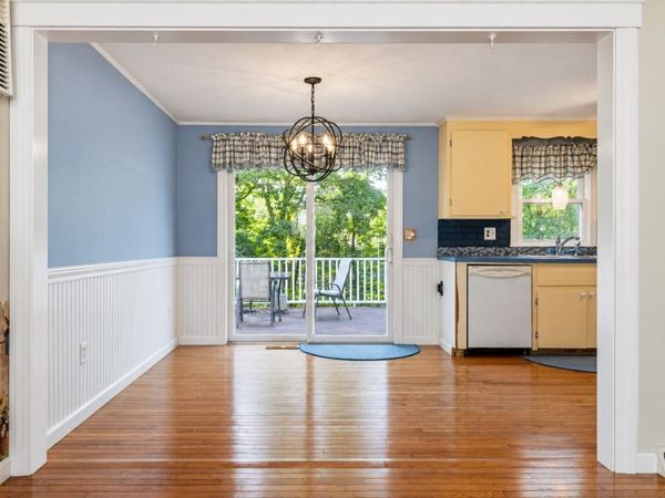 5 Glenwood Cir, Attleboro, MA 02703