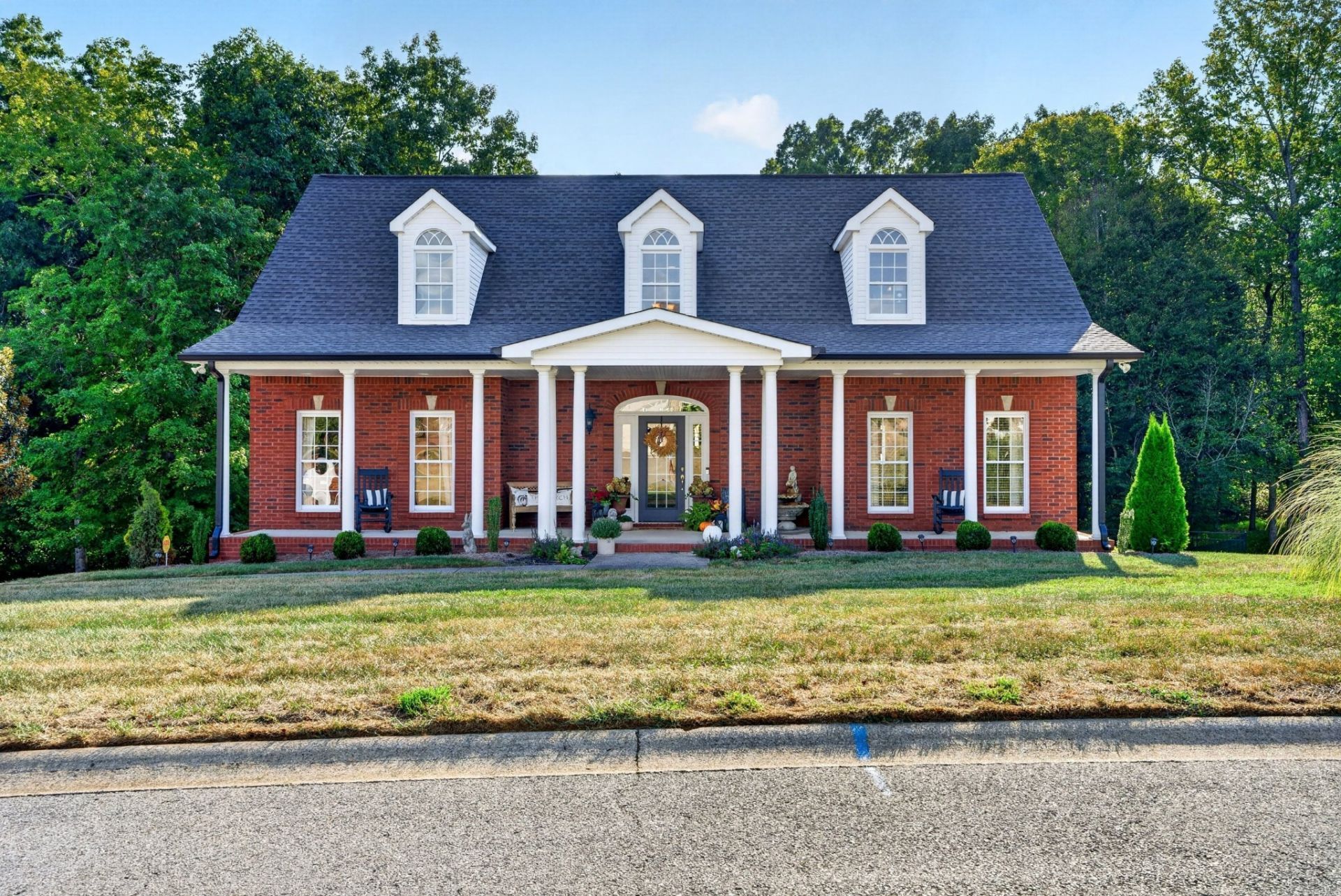 942 S Ridge Trl, Clarksville, TN 37043 Main Photo