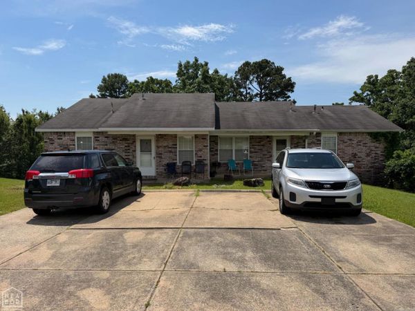 3-4 Southland Cv, Maumelle, AR 72113