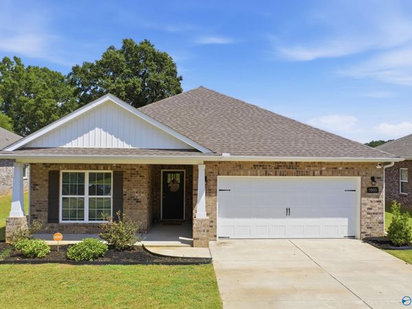 9105 Monteagle Boulevard, Owens Cross Roads, AL 35763