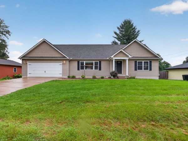 332 Cherokee Lane, Jackson, MI 49202