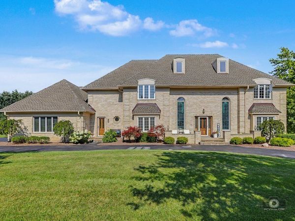 7 Paddock , Lemont, IL 60439