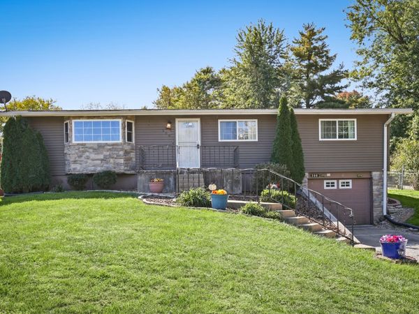 306 E Edwards Street, Payson, IL 62360