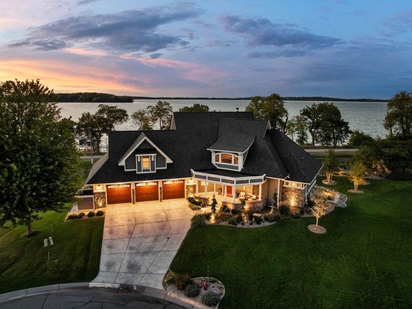 854 Beach Road , Waconia, MN 55387