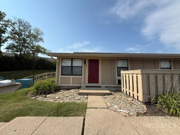 5064 Queenswood Court, West Chester, OH 45011