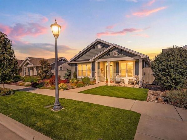 3881 Shamrock Drive, Medford, OR 97504