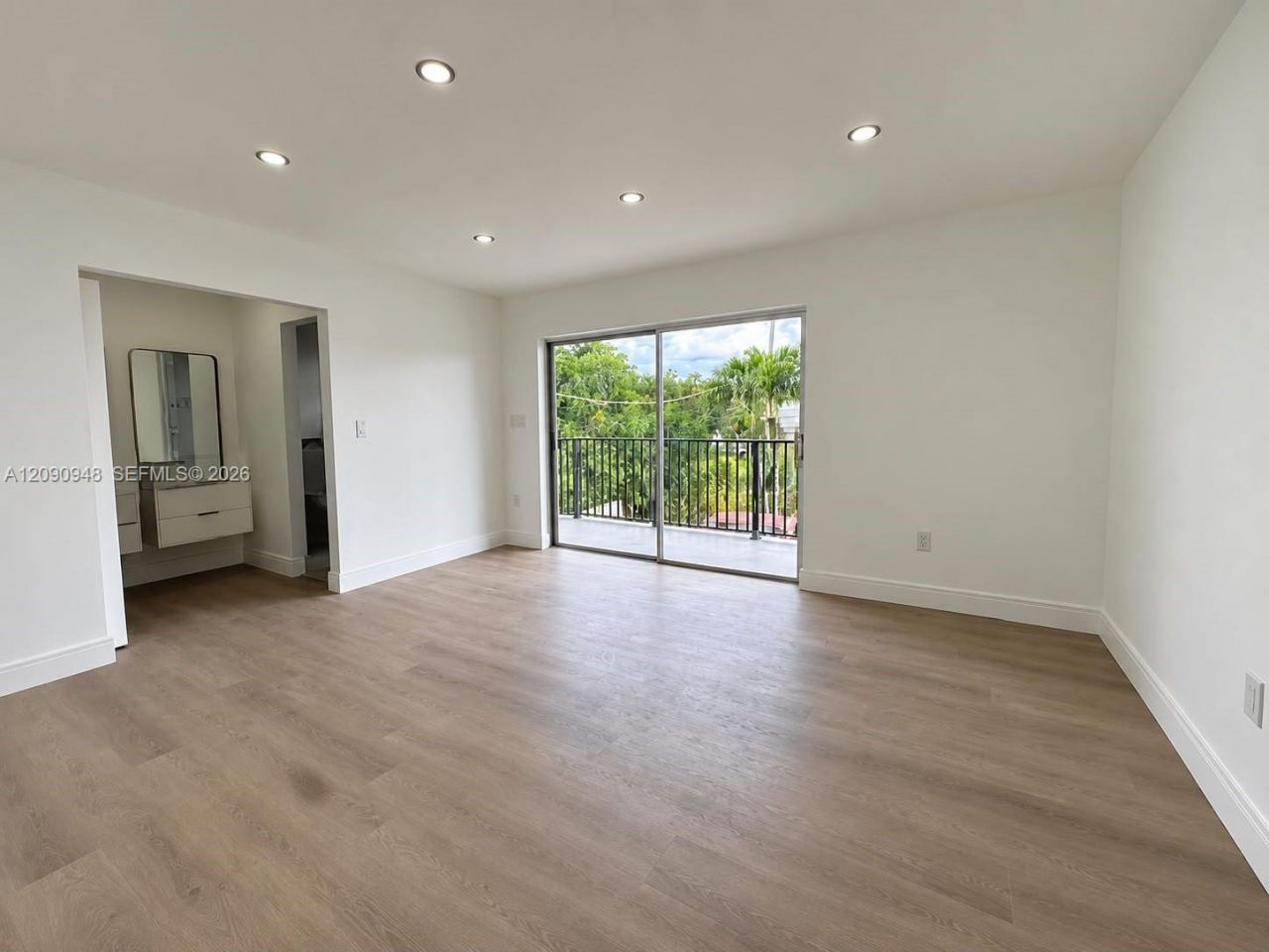 3301 NW 13th Terr, Miami, FL 33125 Photo