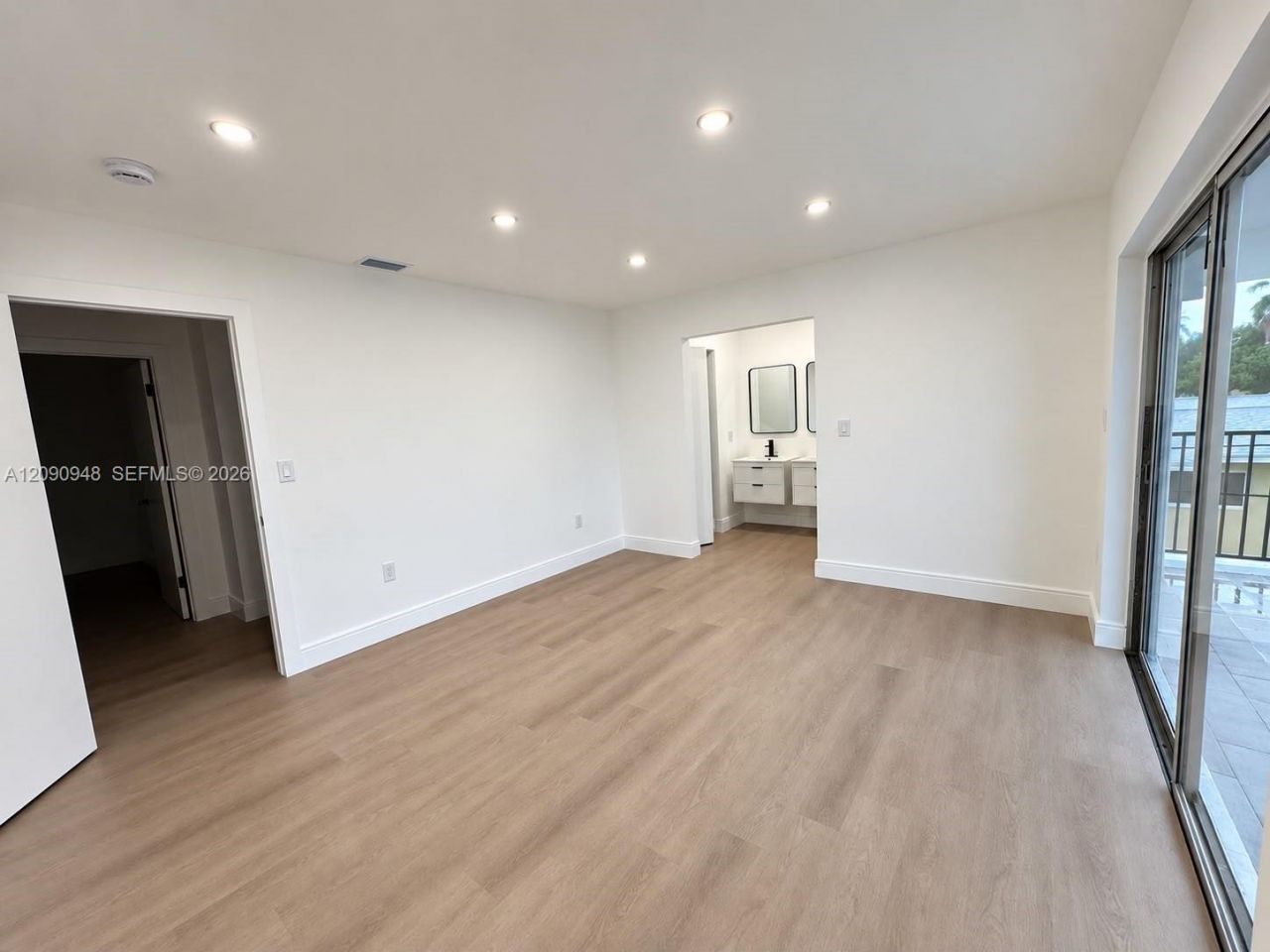 3301 NW 13th Terr, Miami, FL 33125 Photo
