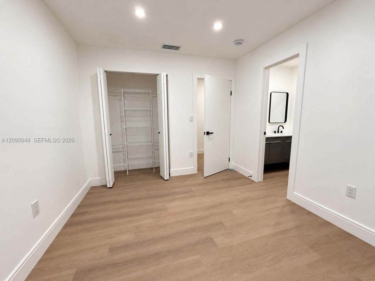 3301 NW 13th Terr, Miami, FL 33125 Photo
