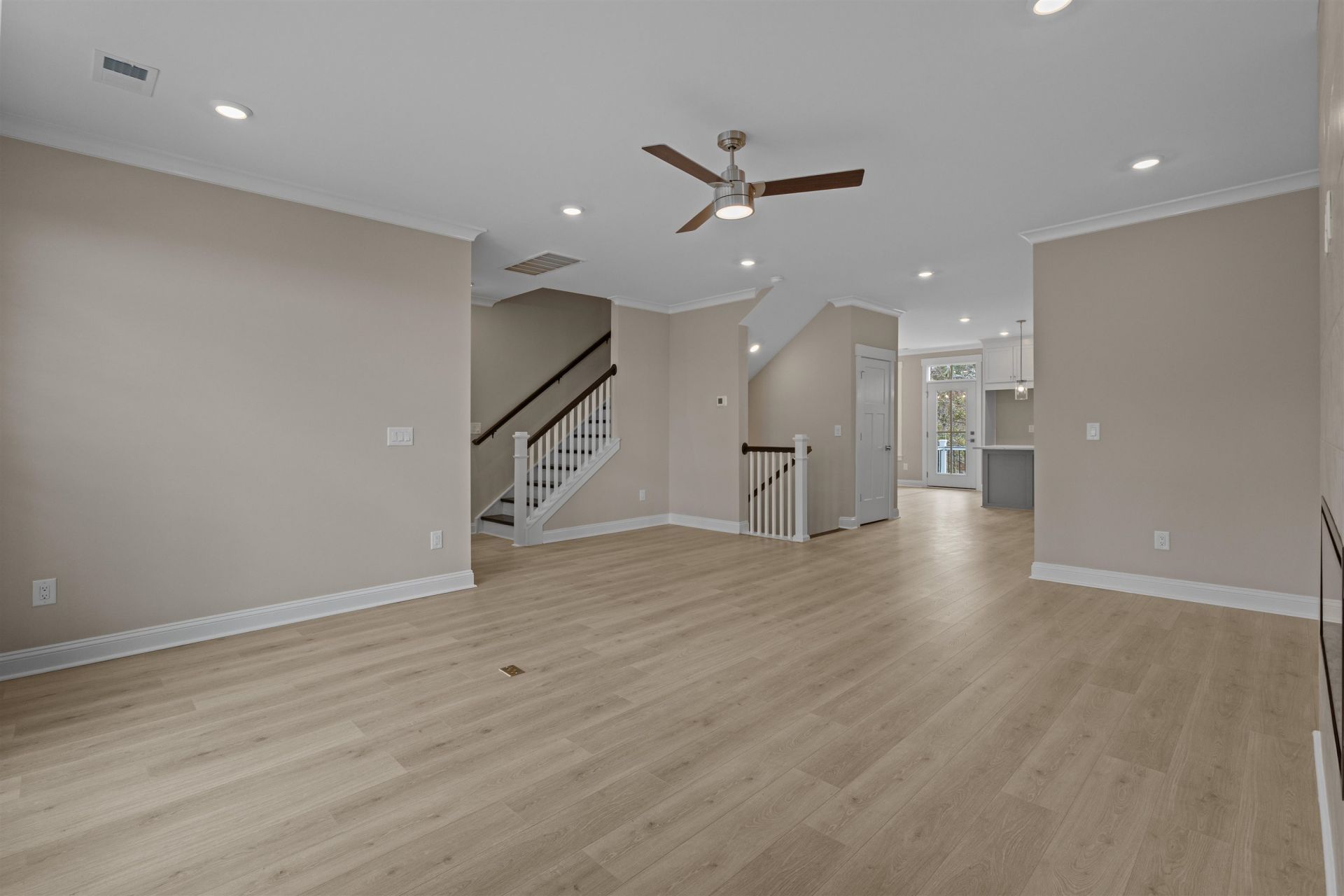 8563 Sashay Ct. Photo 6