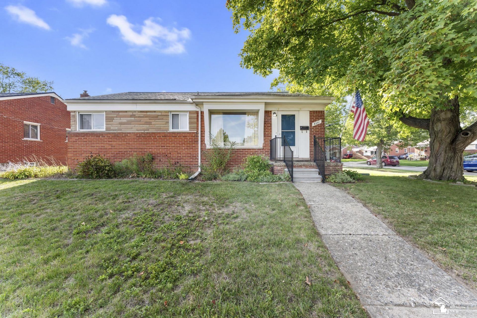 8551 Shari Drive, Westland, MI 48185 Main Photo