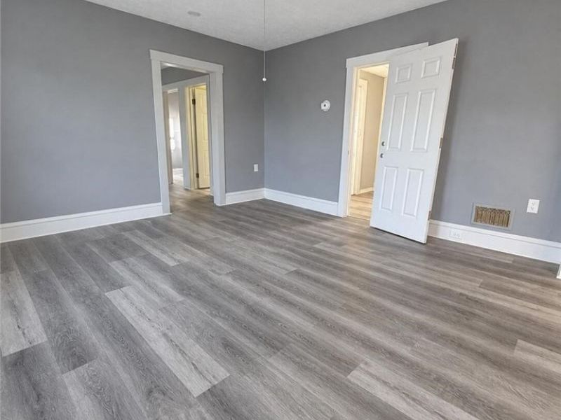 4019 Newark Avenue, Cleveland, OH 44109 Photo 4