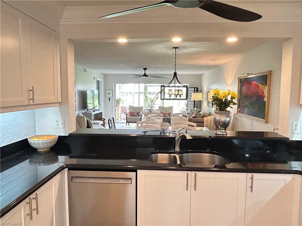 6780 Dennis Cir, Unit M103, Naples, FL 34104 Photo