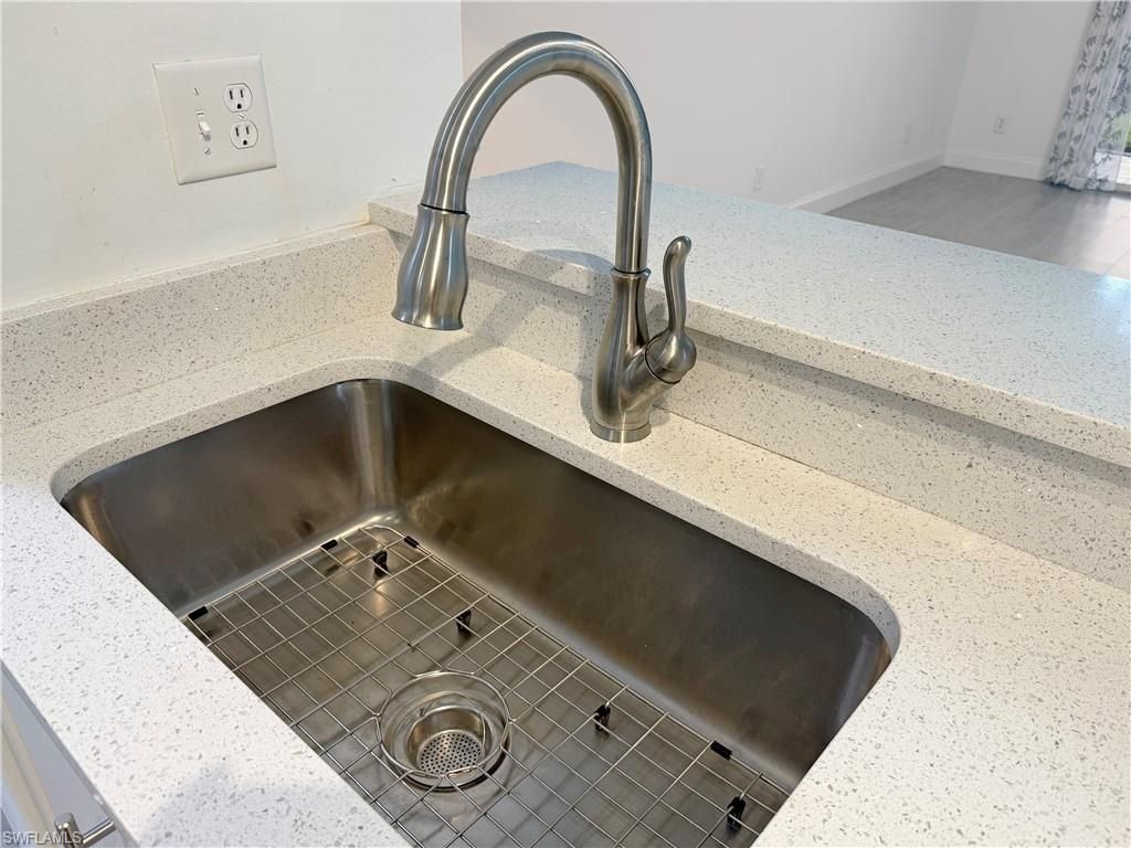 125 Wading Bird Cir, Unit 106, Naples, FL 34110 Photo