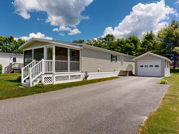 3 Fox Run Drive , Lewiston, ME 04240