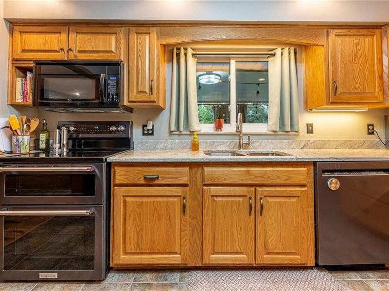 829 Lovetta Drive, Kettering, OH 45429 Photo 15