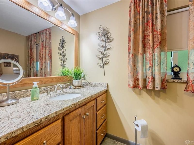 829 Lovetta Drive, Kettering, OH 45429 Photo 21