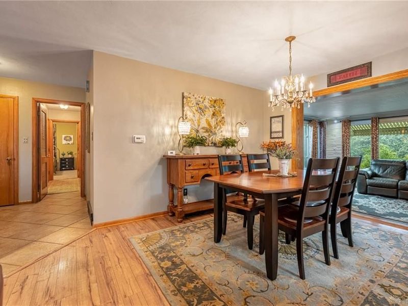829 Lovetta Drive, Kettering, OH 45429 Photo 7
